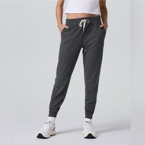 Vuori Performance Jogger DreamKnit™ X-Small VW303 Charcoal Heather